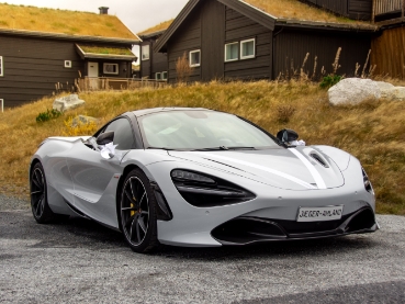 カスタム事例Dへのリンク